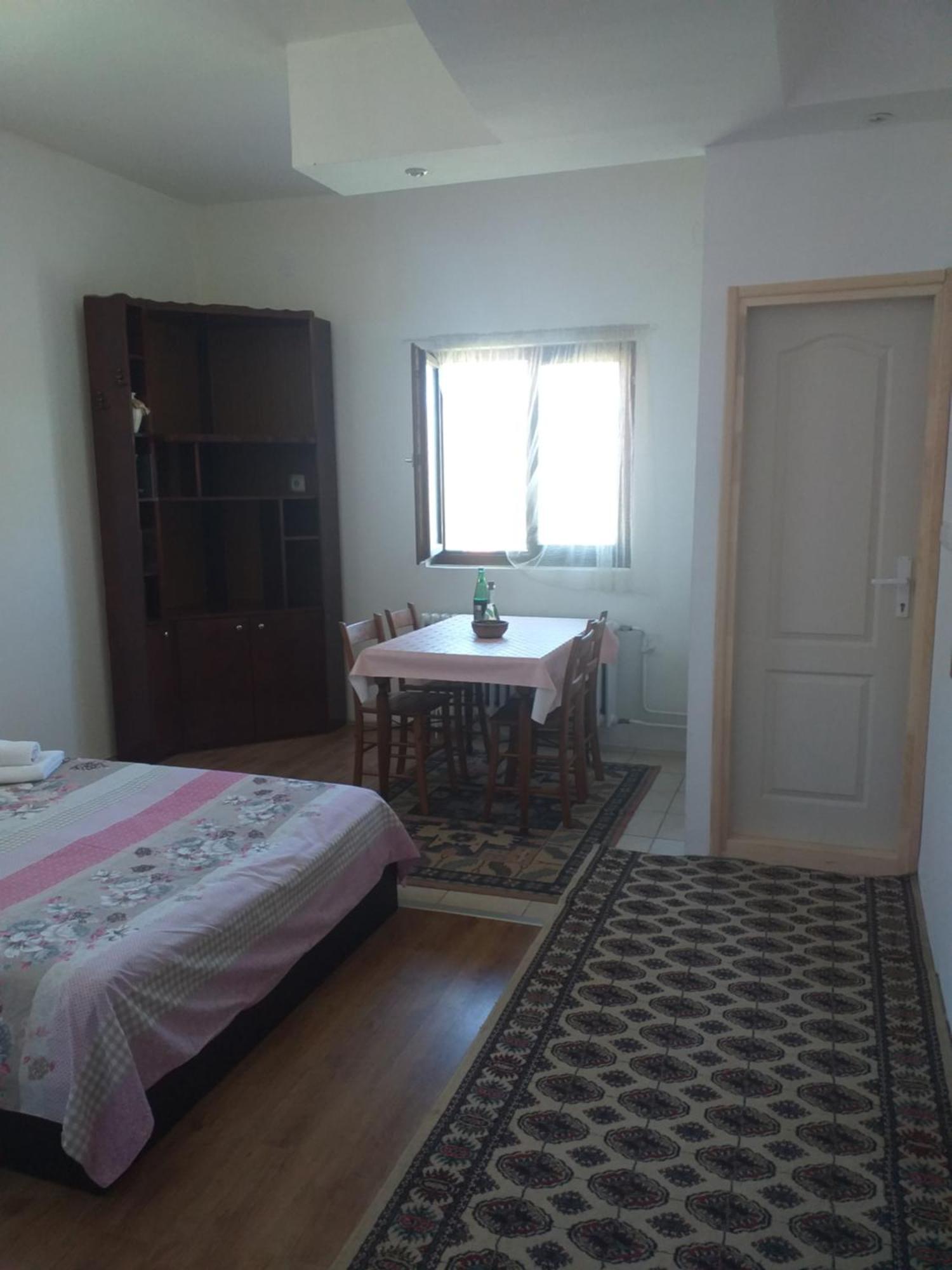 Apartman Milica Kremna Phòng bức ảnh